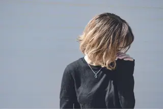 ショート カラー 信原 獎人のヘアスタイル