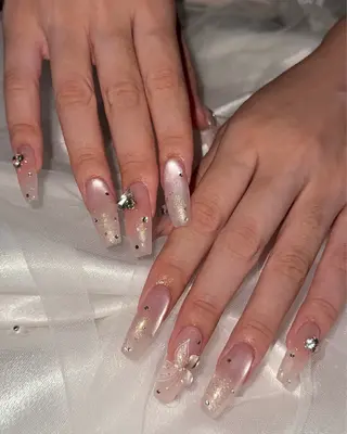 ロング Aly .のネイルデザイン
