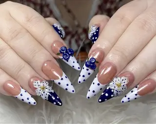 ネイル Hin Hana Nailのネイルデザイン