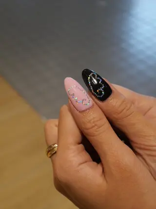 ネイル miku･:*+ hibi_のネイルデザイン