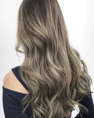 ロング カラー パーマ 大阪レミーエクステ チビ編み込みのヘアスタイル