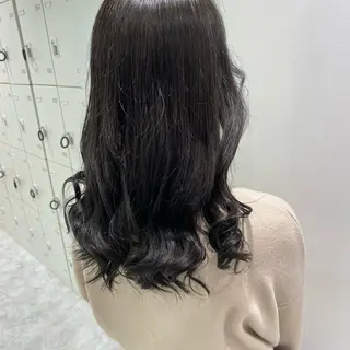 セミロング カラー パーマ ヘアアレンジ ネイル マツエク・マツパ 韓国風ベージュ🤎 赤みなし🌿横浜🤎のヘアスタイル