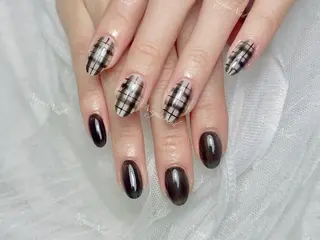 ネイル 🦋 Queenieのネイルデザイン