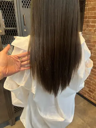 ロング カラー パーマ ヘアアレンジ メンズ キッズ ネイル マツエク・マツパ アイブロウ 久木原 ゆりのヘアスタイル
