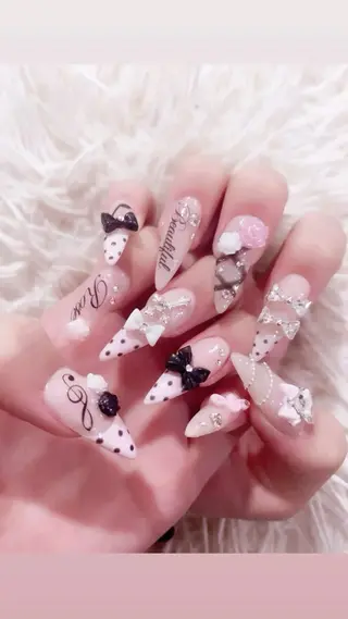 ネイル Sora  Nail 長さ出し専門店のネイルデザイン