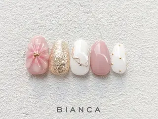 ネイル BIANCA Ouchidaのネイルデザイン
