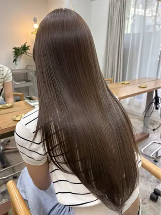 ロング カラー まさと/ヘーゼルベー ジュ/レイヤーカットのヘアスタイル