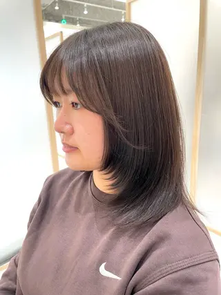 ミディアム カラー スズキ シオリのヘアスタイル