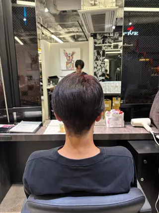 ショート カラー メンズ 小林蒼太 梅田モデル募集のヘアスタイル