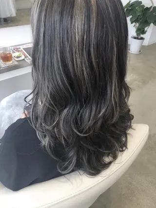 セミロング カラー 宮崎 睦のヘアスタイル