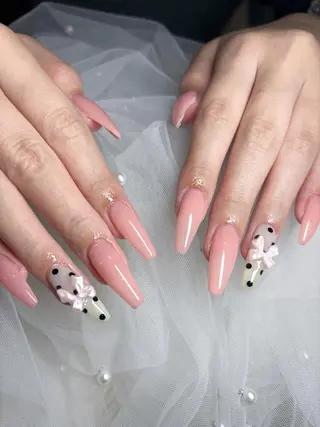 ネイル KOKOA💟キラキ ラネイル✨難波すぐのネイルデザイン