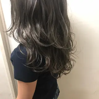 ロング カラー パーマ ヘアアレンジ 川上 智汐のヘアスタイル