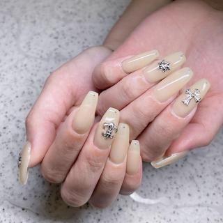 ネイル Queens テイのネイルデザイン