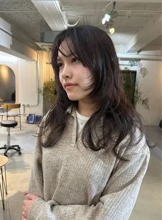 ミディアム 竹中 彩音のヘアスタイル