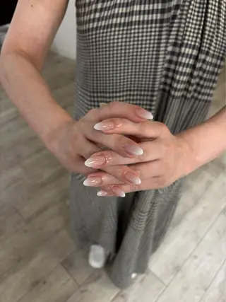 ネイル Looogネイリスト 織戸のネイルデザイン