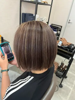 ショート 鈴木 絢奈のヘアスタイル