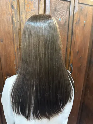 カラー 佐瀬 萌生のヘアスタイル