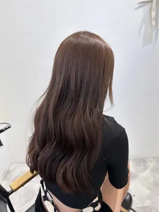 ロング カラー 𝑴𝒐𝒓𝒊 /髪質改善/艶髪🖤のヘアスタイル