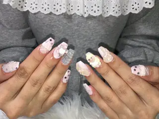 ネイル Mauvely akariのネイルデザイン