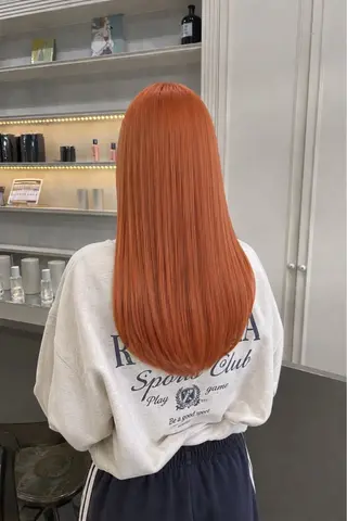 ロング カラー 髪質改善×ハイトーン レイヤー天神美容室のヘアスタイル