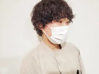 ショート パーマ パル__レイヤー/パ ーマ/デザインカラーのヘアスタイル