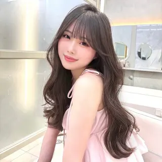ロング 鈴木 彩莉のヘアスタイル