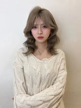ミディアム 'AXIS 栄 kohakuのヘアスタイル