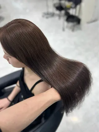 カラー オリーブ/ワンホン SHIONのヘアスタイル