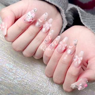 ネイル Queens テイのネイルデザイン