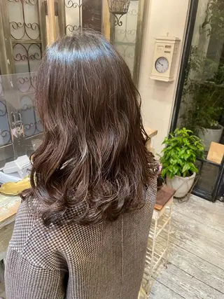 パーマ 小山 綾奈 ロングカットのヘアスタイル