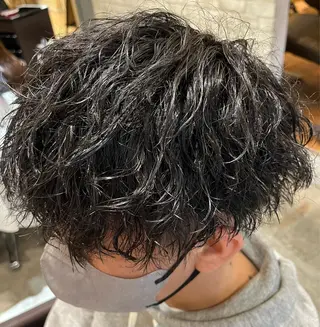 パーマ メンズ メンズパーマ特化 望月謙二郎のヘアスタイル