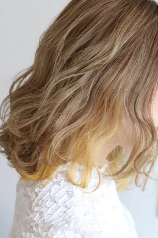 カラー 小川 美咲のヘアスタイル