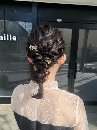 ミディアム ヘアアレンジ 伊藤 玲衣のヘアスタイル
