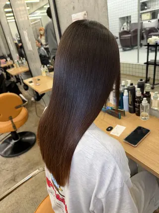セミロング 縮毛矯正×髪質改善× 艶髪カラー 吉原和磨のヘアスタイル