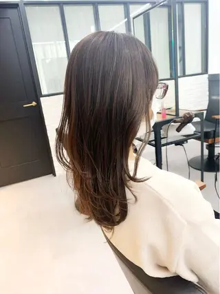 セミロング カラー パーマ ヘアアレンジ メンズ キッズ ネイル マツエク・マツパ 似合せレイヤー／ 柔らか透明感カラーのヘアスタイル