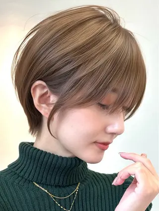 ショート 溝口開世/ショート/ ボブ/レイヤーカットのヘアスタイル