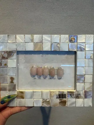 ネイル エーナイン本店研修生 🤍🤎のネイルデザイン