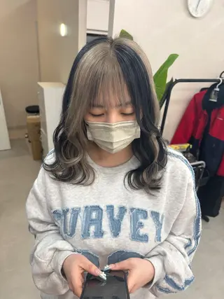 ミディアム カラー 堀越 美羽のヘアスタイル