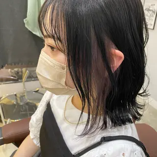 ミディアム カラー 村下 美尋のヘアスタイル