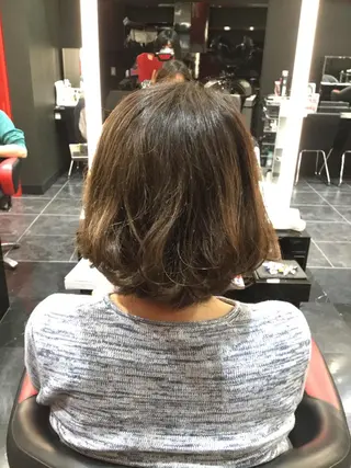 ミディアム パーマ Annon プライベートサロンのヘアスタイル