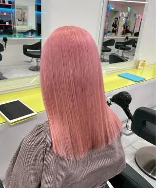 ミディアム カラー ヘアアレンジ 🫧モテる💗ダメー ジレスハイトーン🫧のヘアスタイル