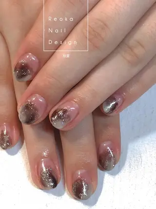 ミディアム ネイル Blowe ニュアンスのネイルデザイン