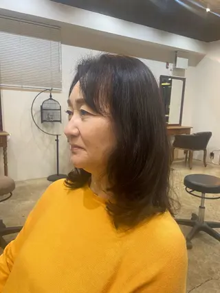 セミロング カラー 岡本 蓮太のヘアスタイル
