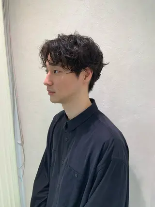 ショート カラー パーマ メンズ ハイトーンカラー🤍 山下 優華のヘアスタイル