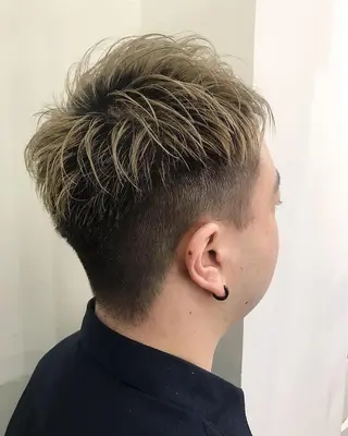 ショート カラー メンズ縮毛矯正 細谷碧海のヘアスタイル