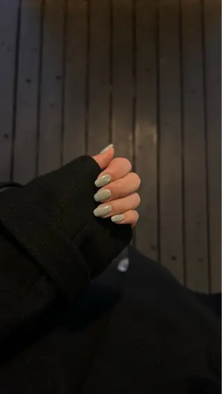 ネイル LAVISH 大和店 emi・:*+のネイルデザイン