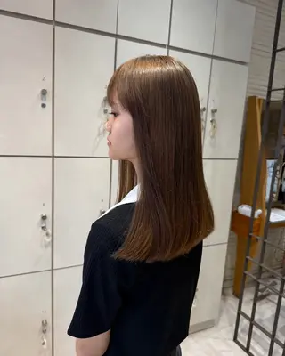 セミロング カラー 吉川沙知 /ナチュラルカラーのヘアスタイル