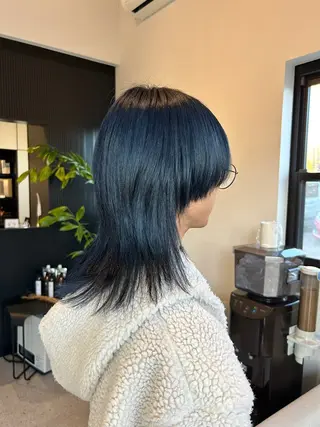 ミディアム カラー SHIINA シイナのヘアスタイル