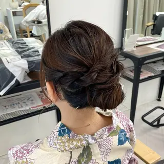 ミディアム カラー パーマ ヘアアレンジ メンズ キッズ ネイル マツエク・マツパ アイブロウ mona/ ストレートスタイル✨のヘアスタイル