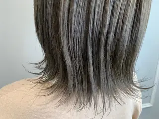 ミディアム カラー 🦖鶴岡 香純🦖のヘアスタイル